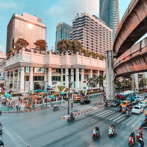 Bangkok by Night: Temples, Markets and Food